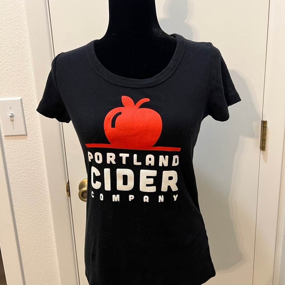 Portland Cider Company Bella Tee (Size Large)